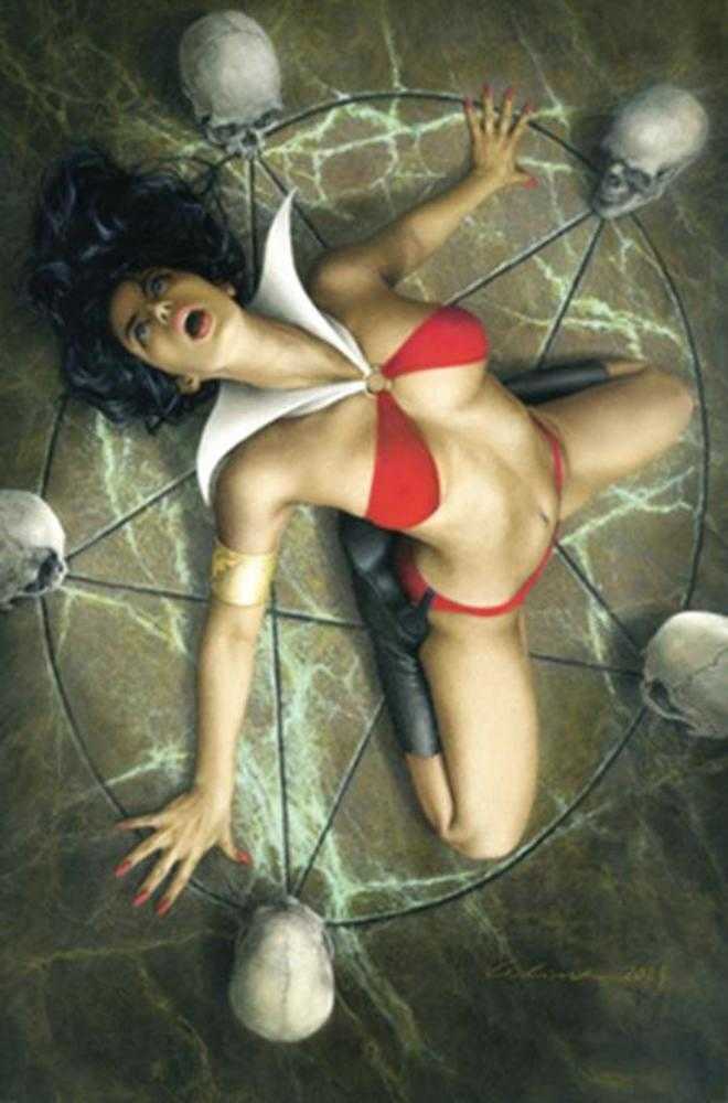 Vampirella (2025) #7 Cover M Inc 1:20 Celina Full Art Variant